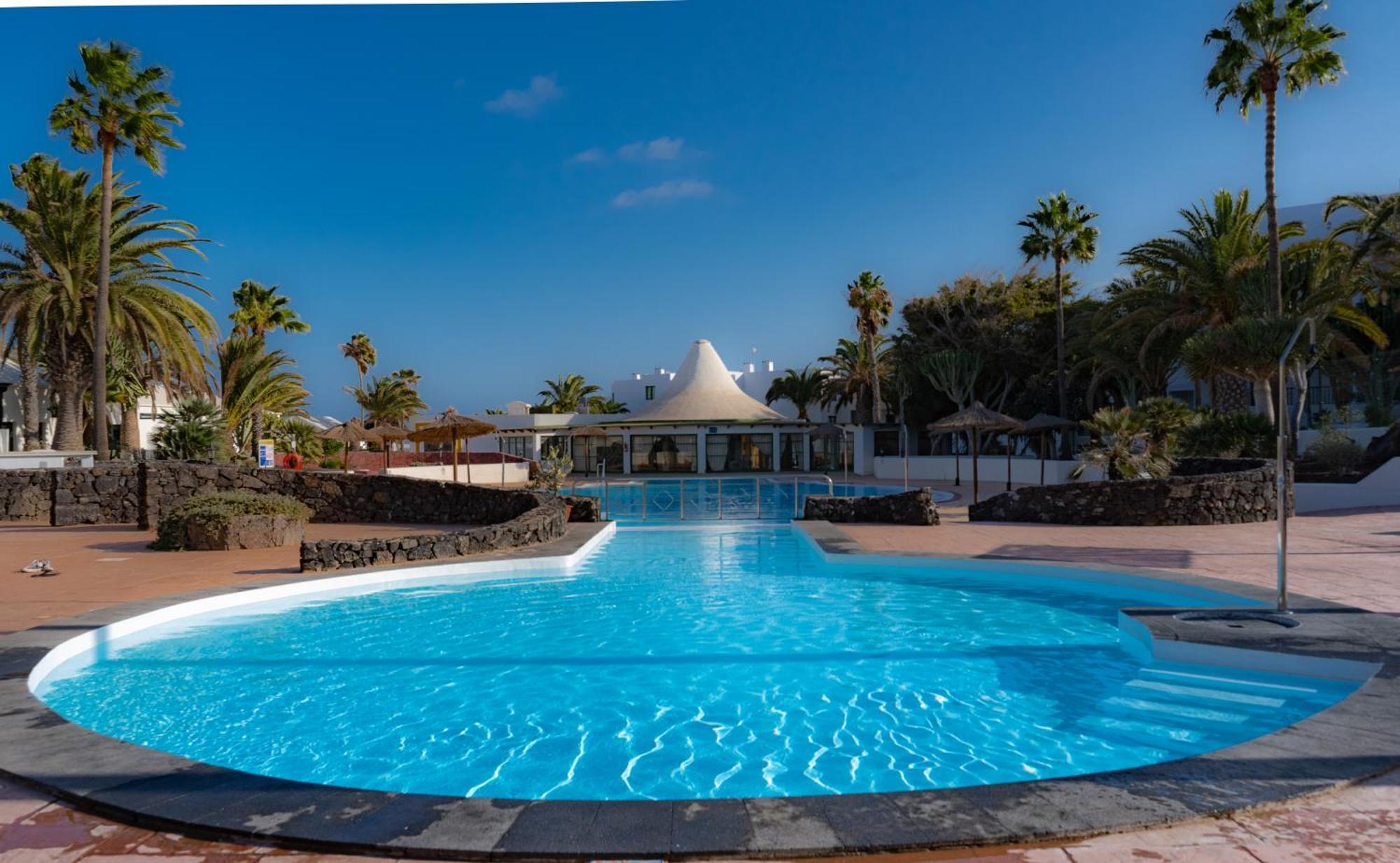 Luxury Apartamento Luz De Mar Complejo Playa Roca Costa Teguise Eksteriør bilde
